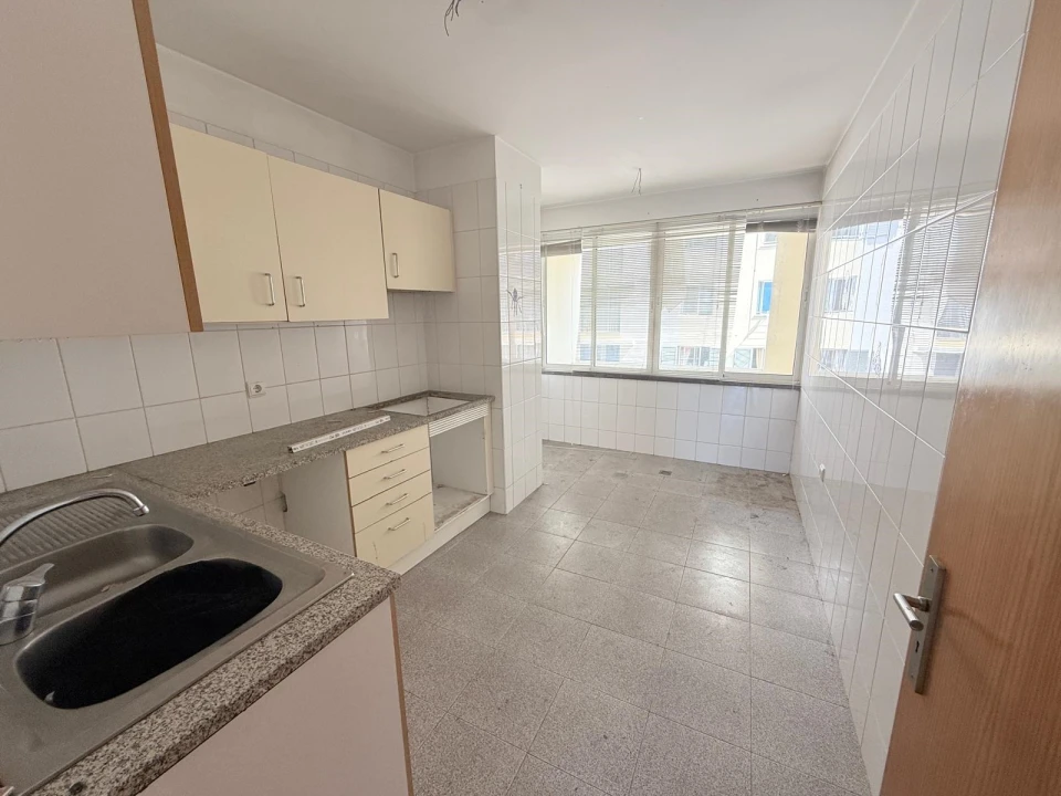 Apartamento T4 para Venda em São Martinho Foto 17