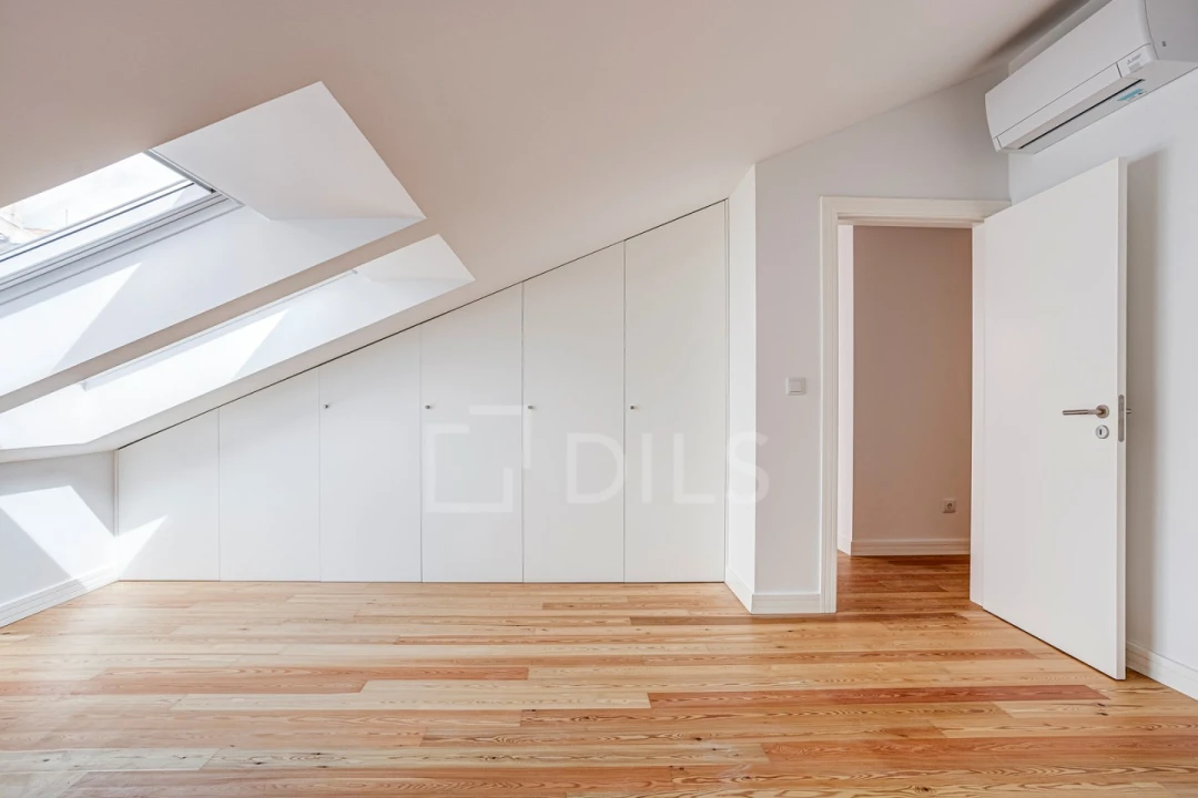 Apartamento T2 para Venda em Arroios Foto 11