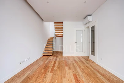 Apartamento T2 para Venda em Arroios