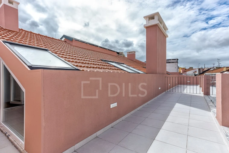 Apartamento T2 para Venda em Arroios Foto 10