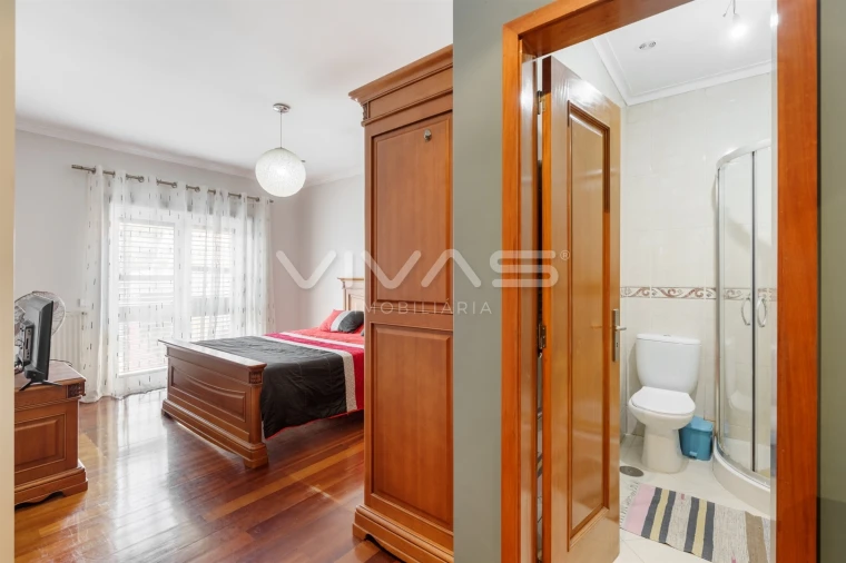 Moradia T3 para Venda em Lage Foto 15