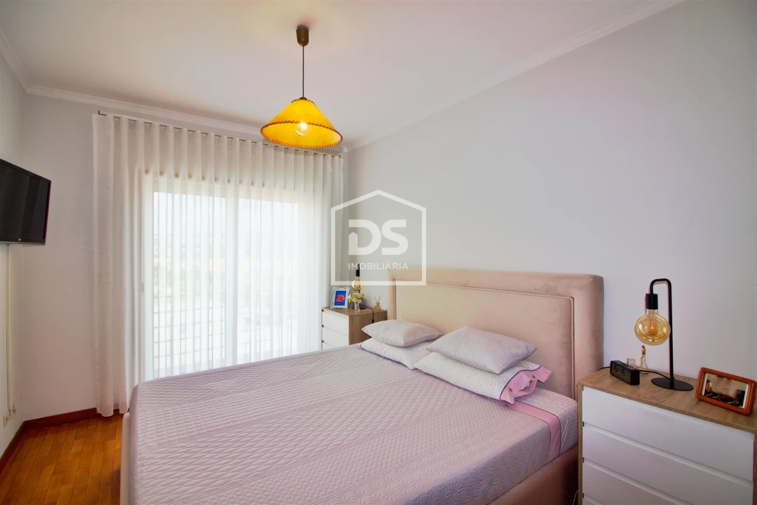 Apartamento T4 para Venda em Paredes Foto 32