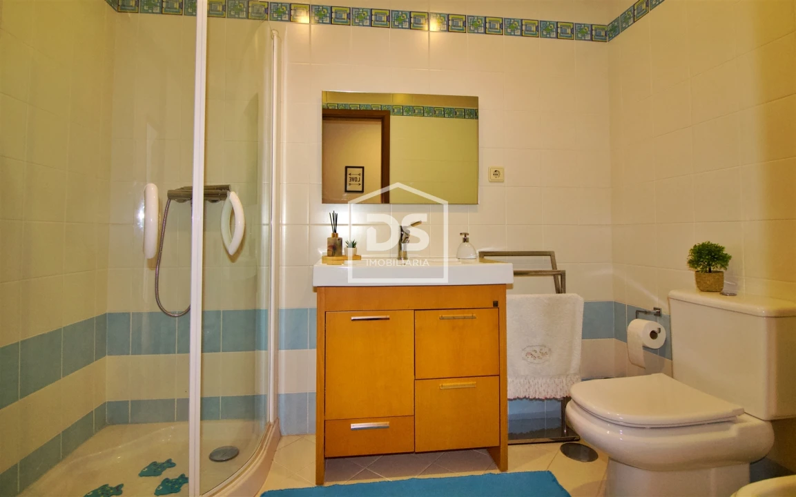 Apartamento T4 para Venda em Paredes Foto 30