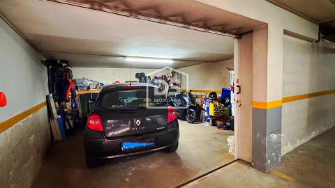 Apartamento T4 para Venda em Paredes