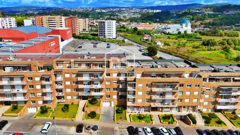 Apartamento T4 para Venda em Paredes