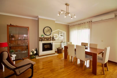 Apartamento T4 para Venda em Paredes