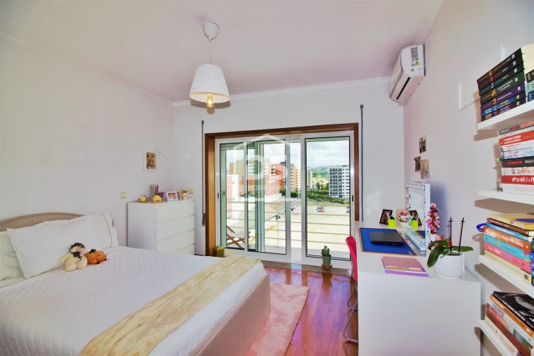 Apartamento T4 para Venda em Paredes Foto 19