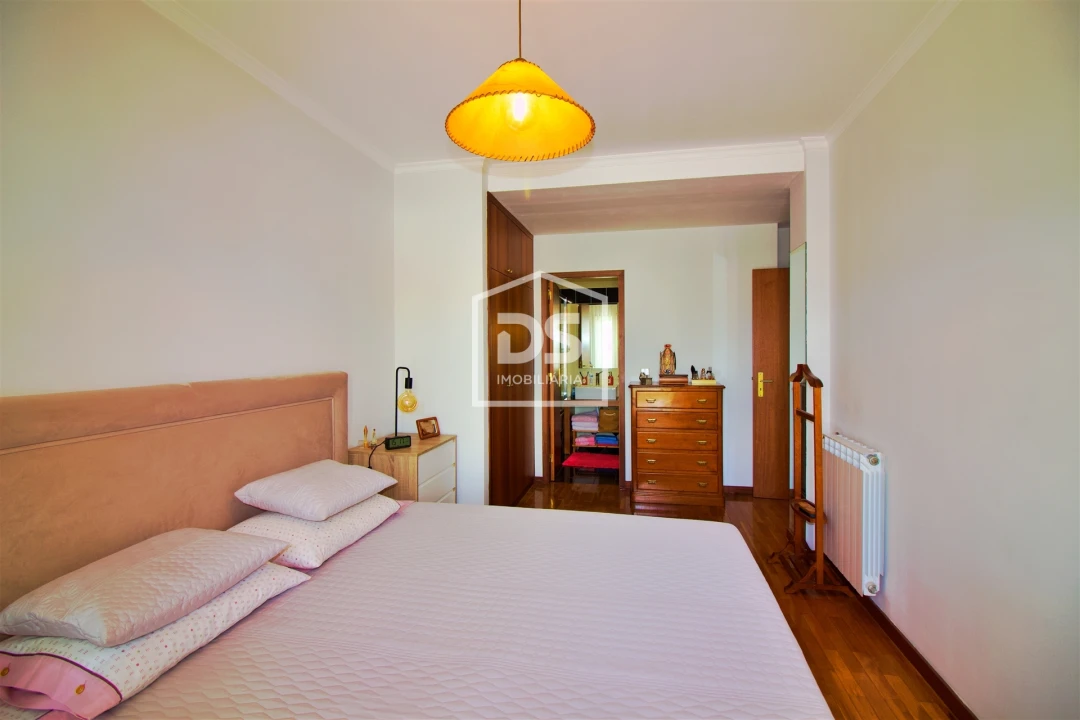 Apartamento T4 para Venda em Paredes Foto 35