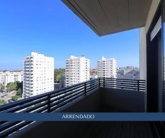 Apartamento T5 para Arrendamento em Ramalde