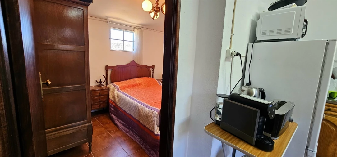 Moradia T2 para Venda em Cortes do Meio Foto 30