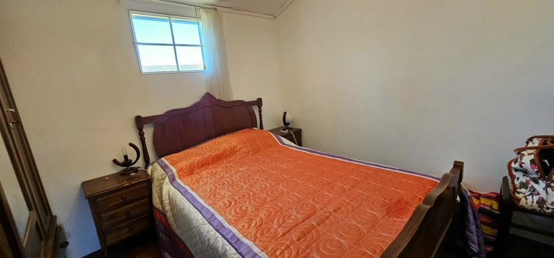 Moradia T2 para Venda em Cortes do Meio Foto 35