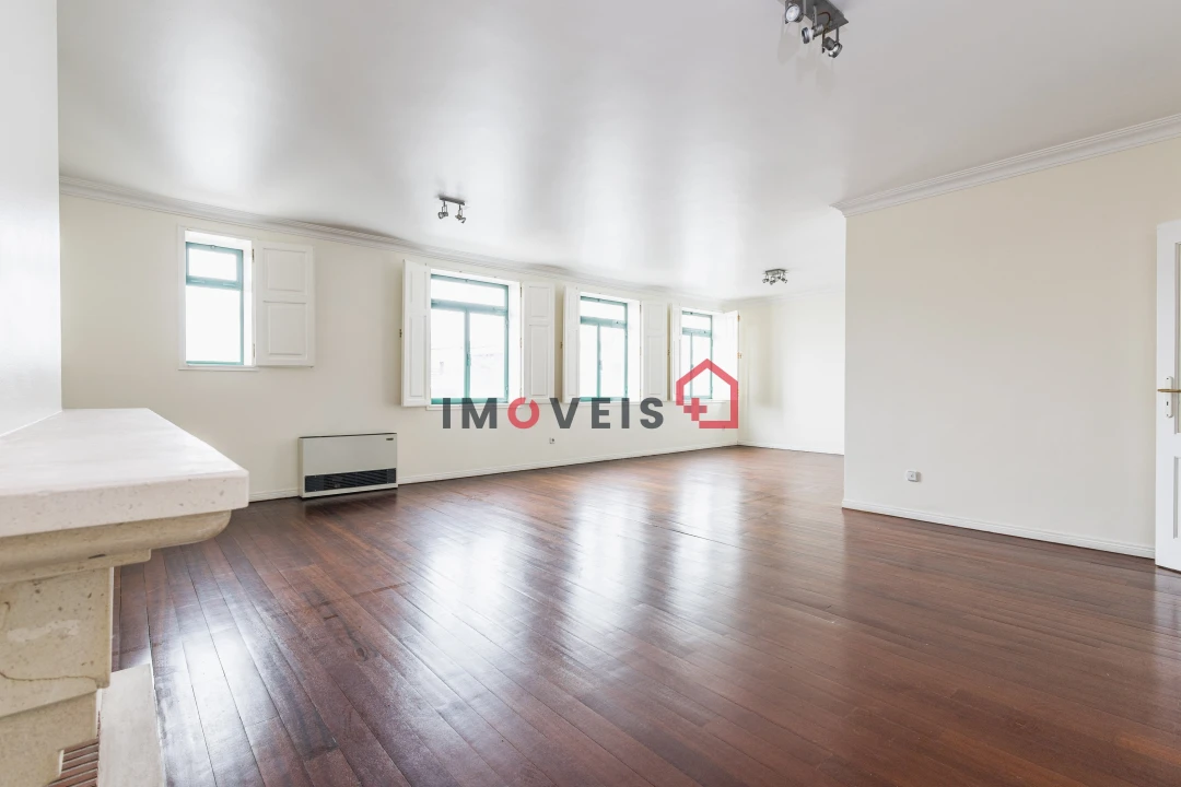 Apartamento T5 para Venda em Leiria, Pousos, Barreira e Cortes Foto 10