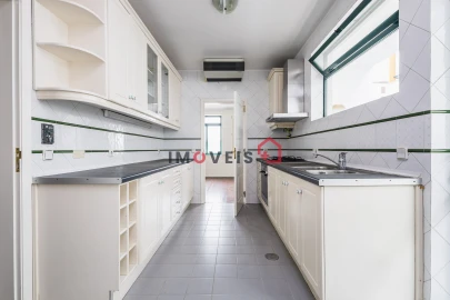 Apartamento T5 para Venda em Leiria, Pousos, Barreira e Cortes