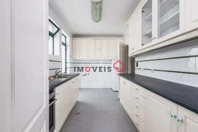 Apartamento T5 para Venda em Leiria, Pousos, Barreira e Cortes