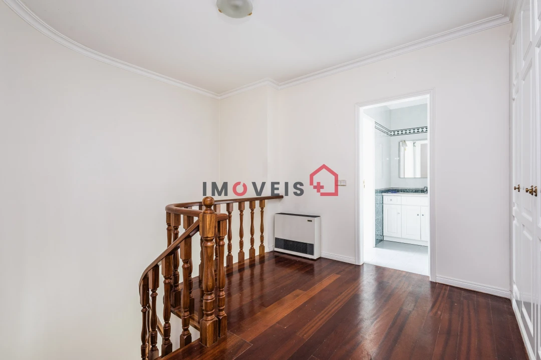 Apartamento T5 para Venda em Leiria, Pousos, Barreira e Cortes Foto 19