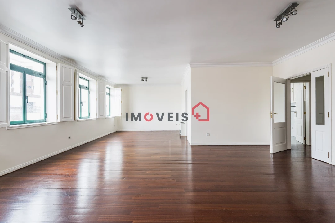 Apartamento T5 para Venda em Leiria, Pousos, Barreira e Cortes Foto 11