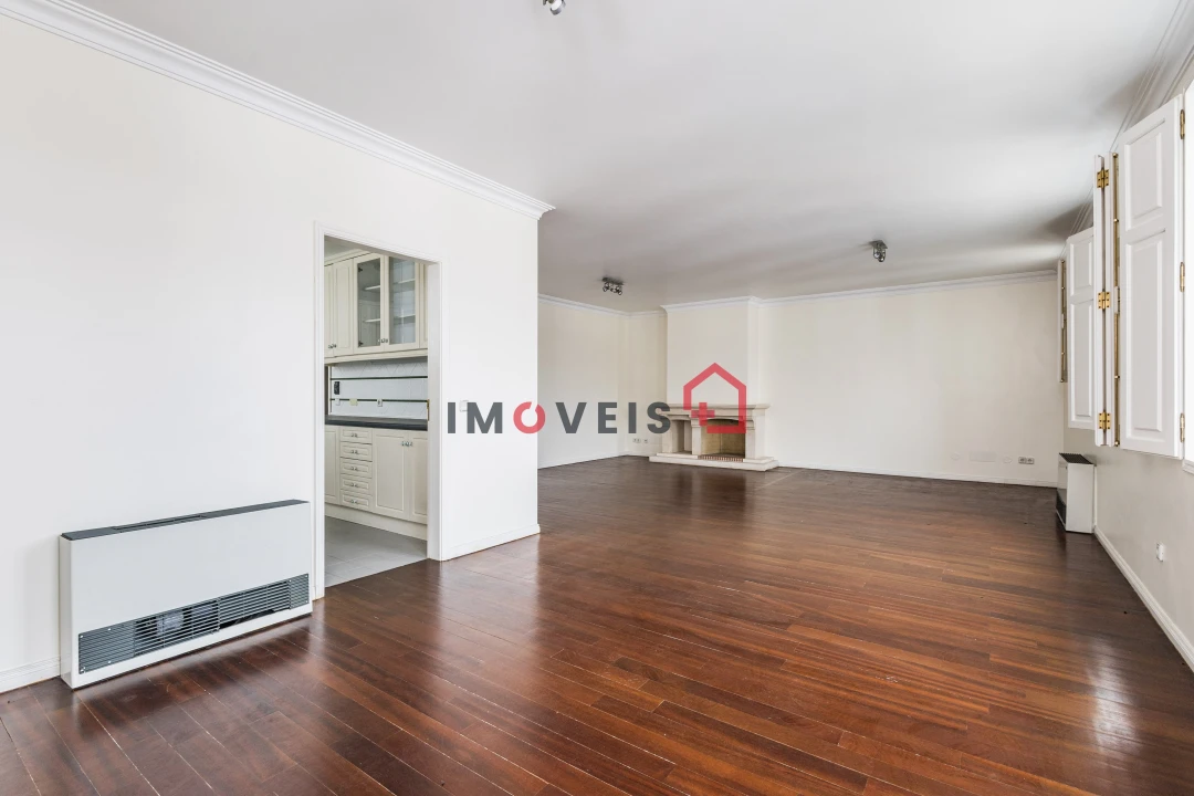 Apartamento T5 para Venda em Leiria, Pousos, Barreira e Cortes Foto 14