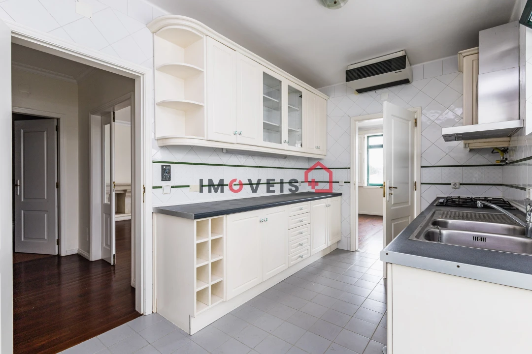 Apartamento T5 para Venda em Leiria, Pousos, Barreira e Cortes Foto 6