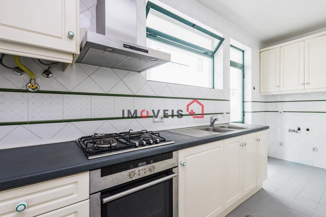 Apartamento T5 para Venda em Leiria, Pousos, Barreira e Cortes Foto 8