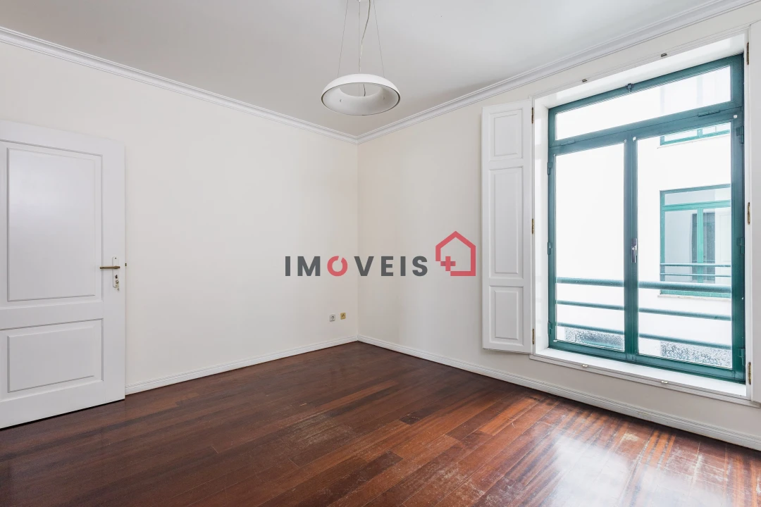 Apartamento T5 para Venda em Leiria, Pousos, Barreira e Cortes Foto 17