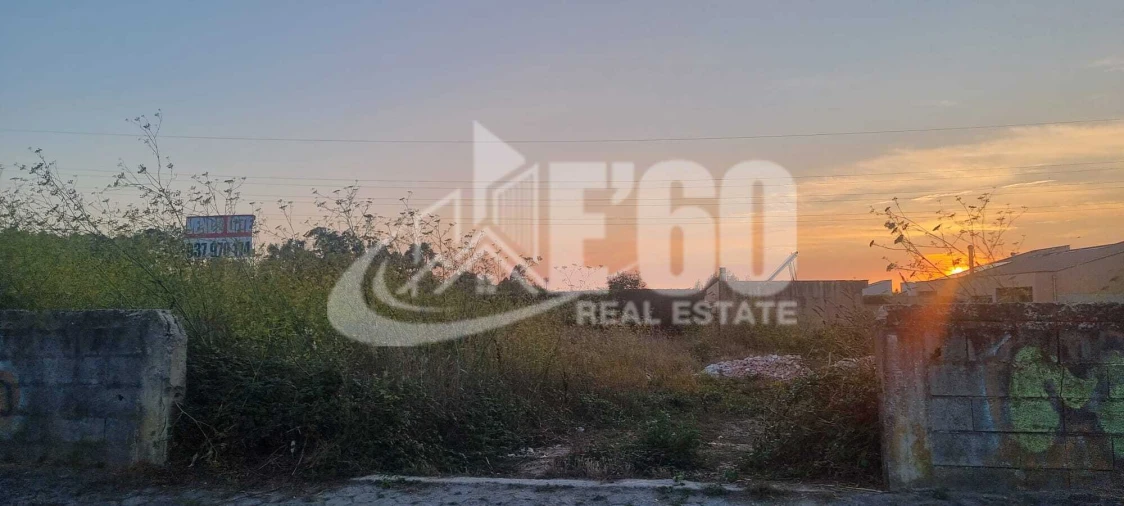 Terreno para Venda em Esmoriz Foto 8