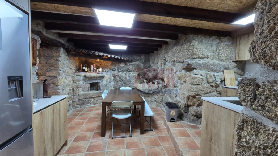 Moradia T2 para Venda em Ponte da Barca, V.N. Muía, Paço Vedro Magalhães Foto 7