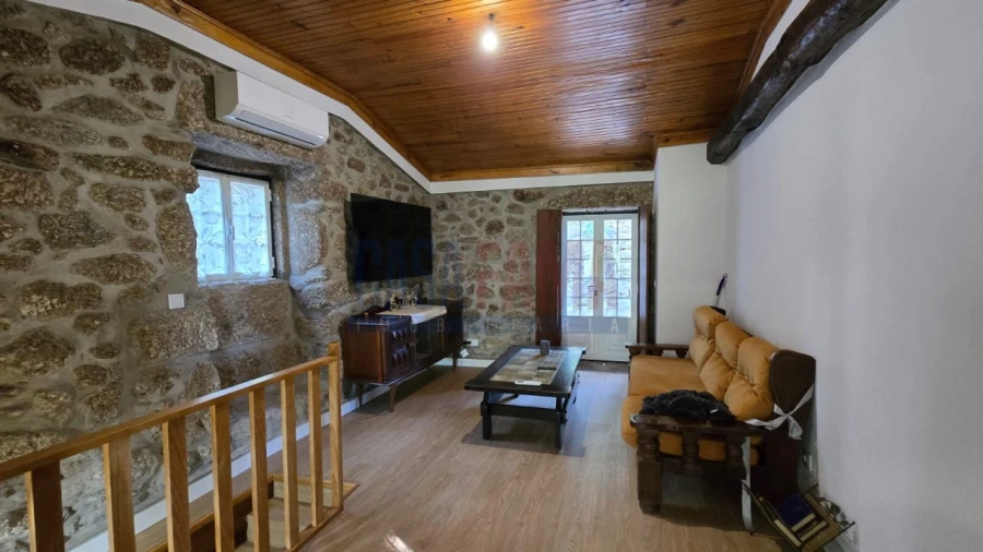 Moradia T2 para Venda em Ponte da Barca, V.N. Muía, Paço Vedro Magalhães Foto 13