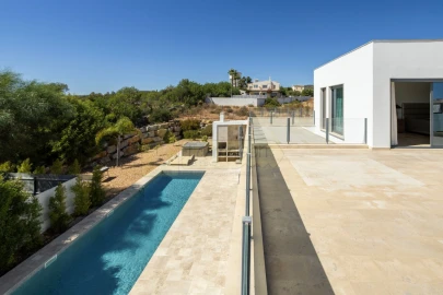 Moradia T4 para Venda em Quelfes