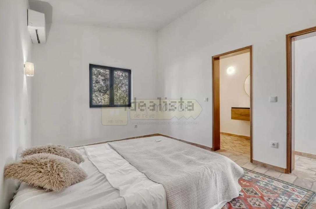 Moradia T3 para Venda em Santa Barbara de Nexe Foto 7