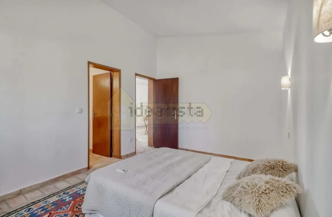 Moradia T3 para Venda em Santa Barbara de Nexe Foto 8