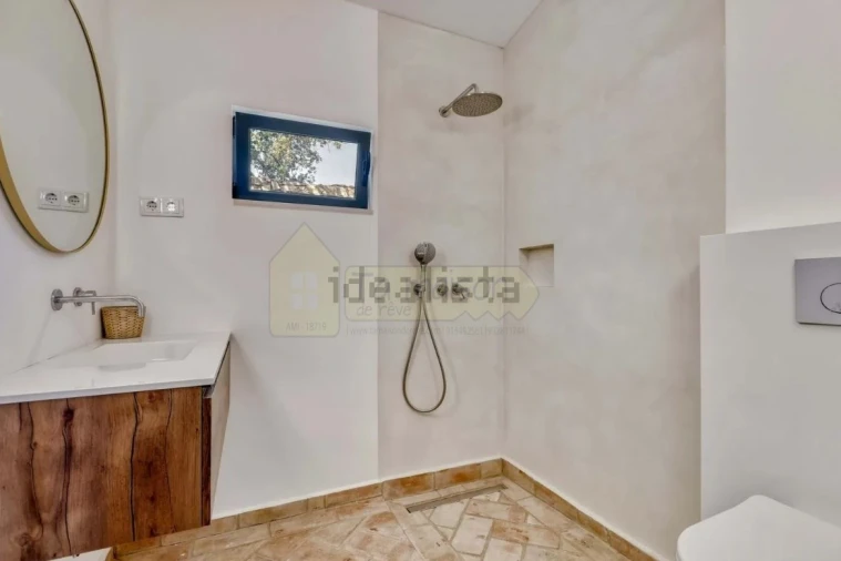 Moradia T3 para Venda em Santa Barbara de Nexe Foto 12