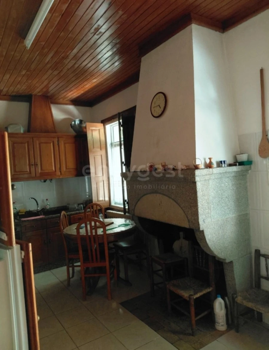 Moradia T4 para Venda em Freixo de Espada a Cinta e Mazouco Foto 4