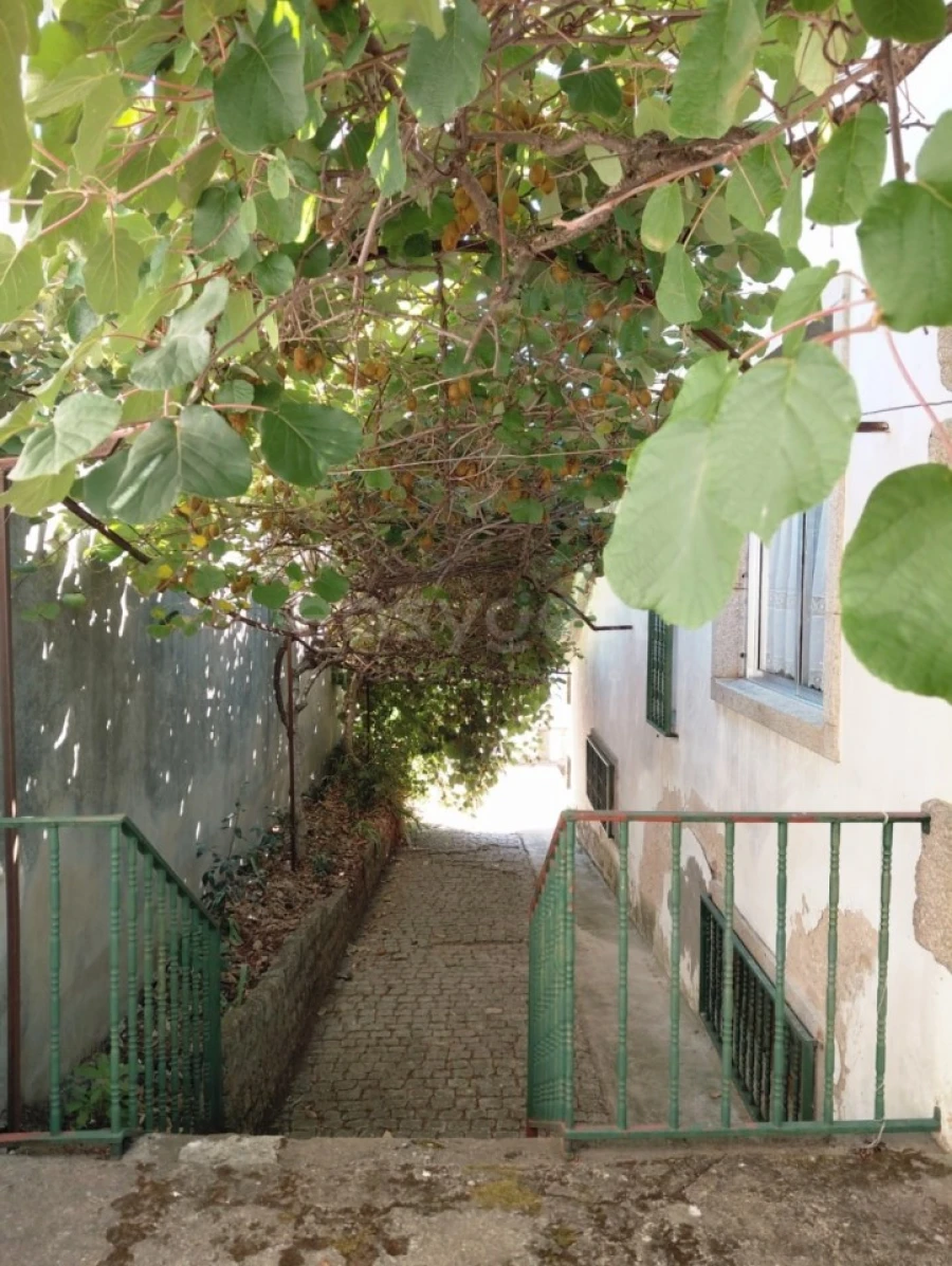 Moradia T4 para Venda em Freixo de Espada a Cinta e Mazouco Foto 27