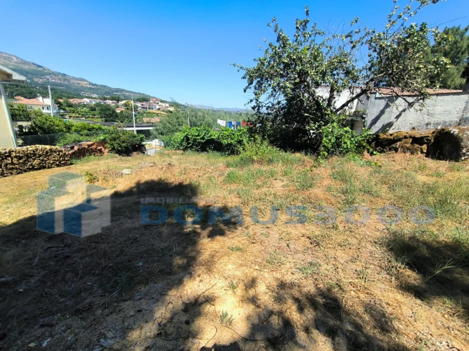 Terreno para Venda em Vila Marim Foto 1