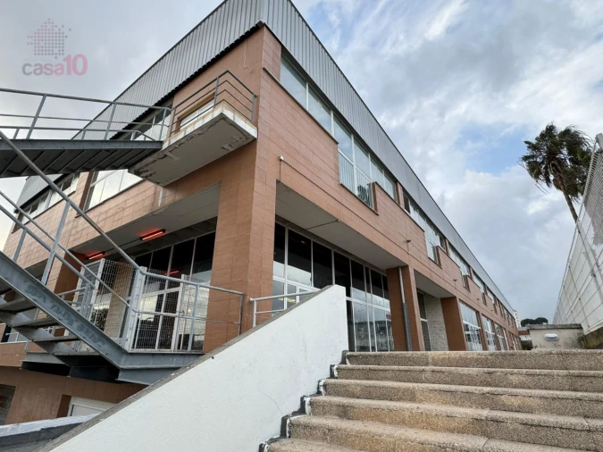 Loja para Venda em Setubal (São Sebastião) Foto 3