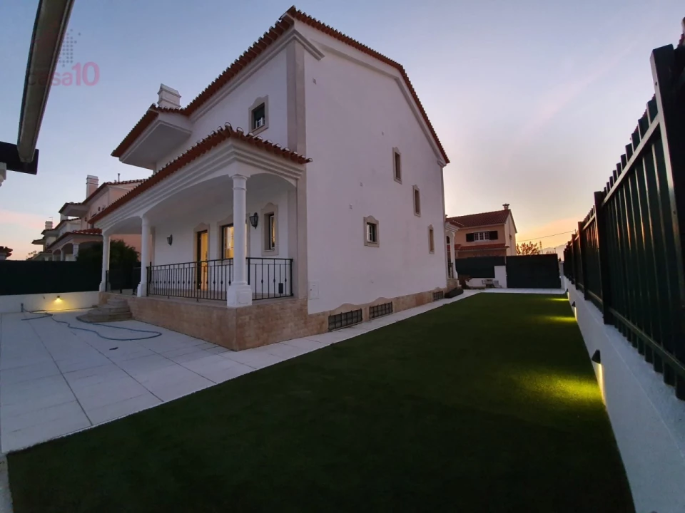 Moradia T4 para Arrendamento em Atalaia e Alto Estanqueiro-Jardia Foto 27