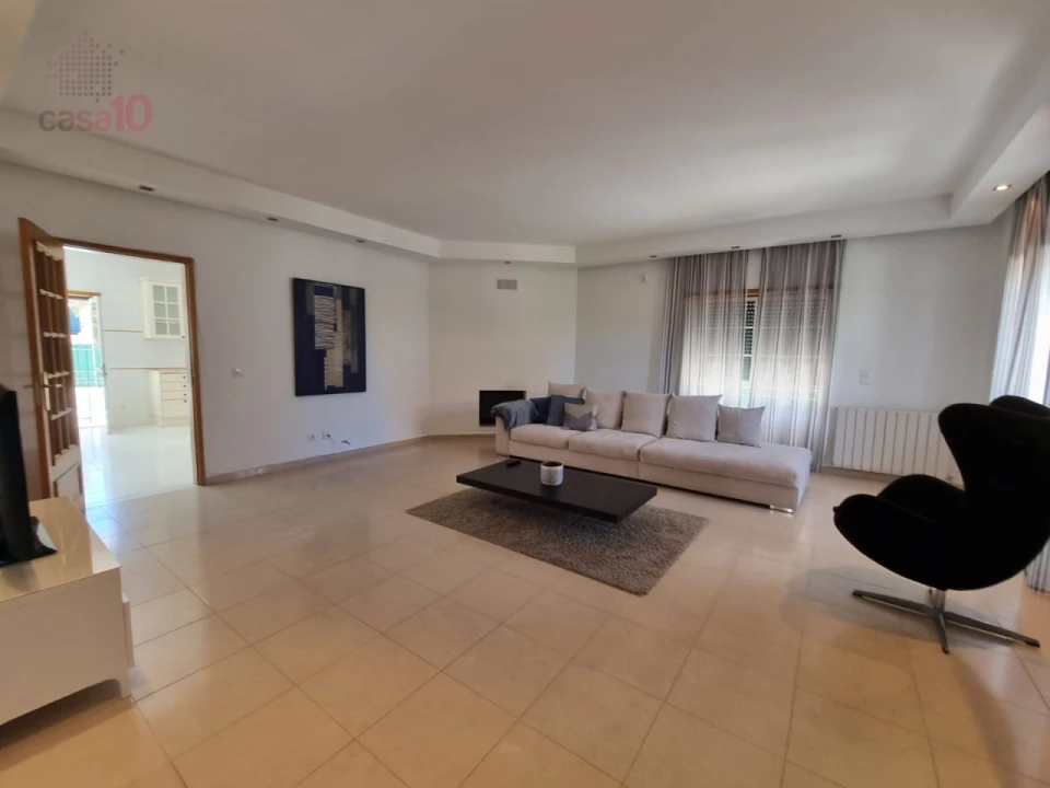 Moradia T4 para Arrendamento em Atalaia e Alto Estanqueiro-Jardia Foto 2