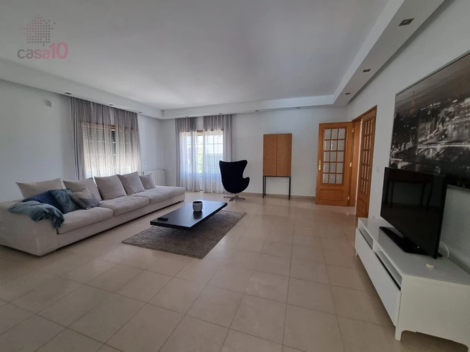 Moradia T4 para Arrendamento em Atalaia e Alto Estanqueiro-Jardia Foto 3