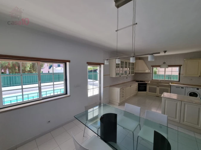 Moradia T4 para Arrendamento em Atalaia e Alto Estanqueiro-Jardia Foto 7