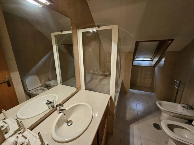 Apartamento T5 para Venda em Nossa Senhora da Conceição, São Pedro e São Dinis Foto 9