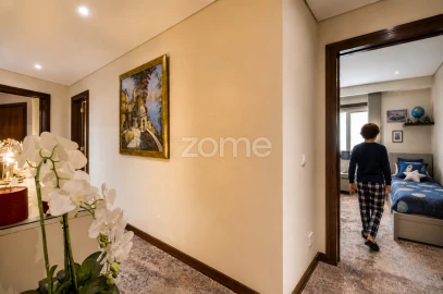Apartamento T4 para Venda em Campanhã