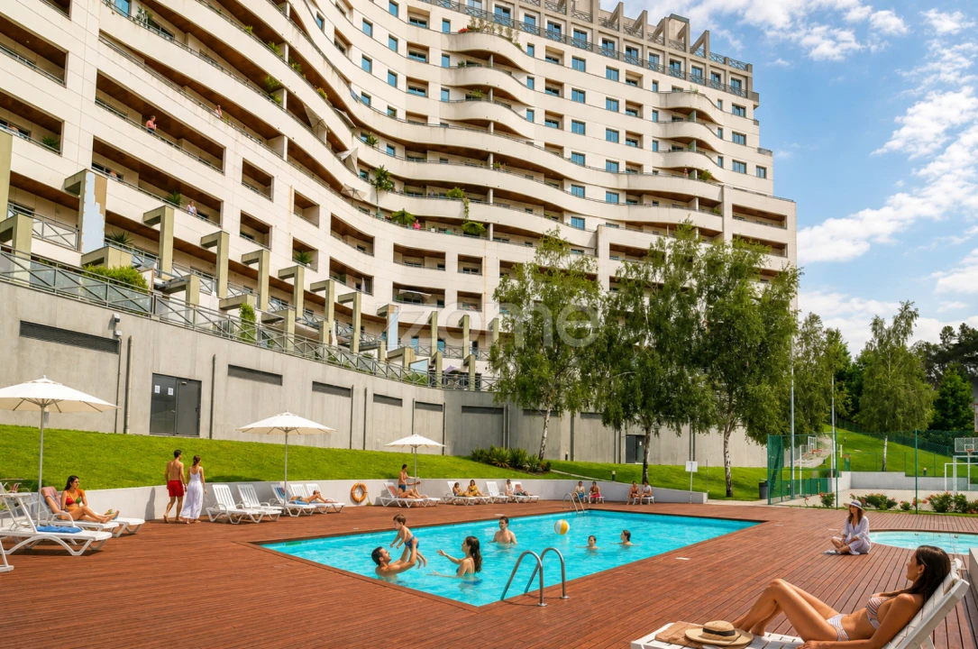 Apartamento T4 para Venda em Campanhã Foto 3