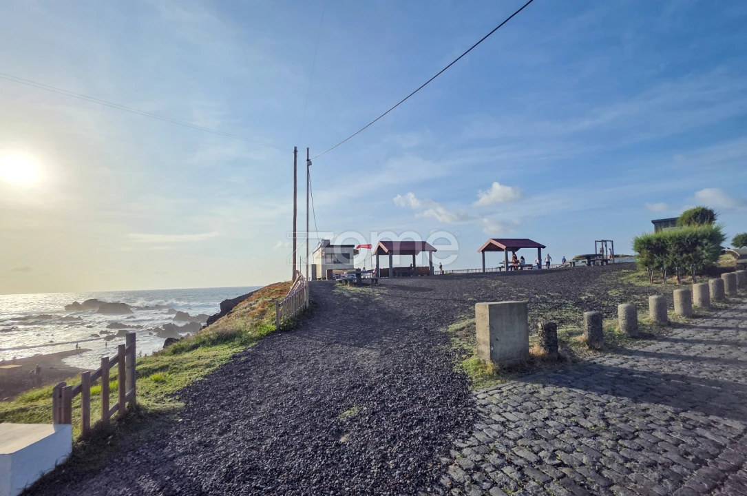 Moradia T5 para Venda em Mosteiros Foto 32