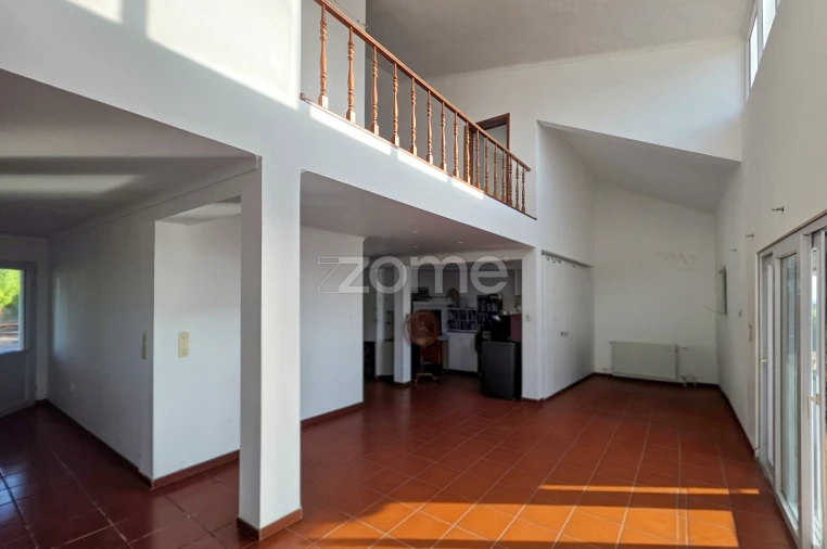 Moradia T5 para Venda em Mosteiros Foto 8