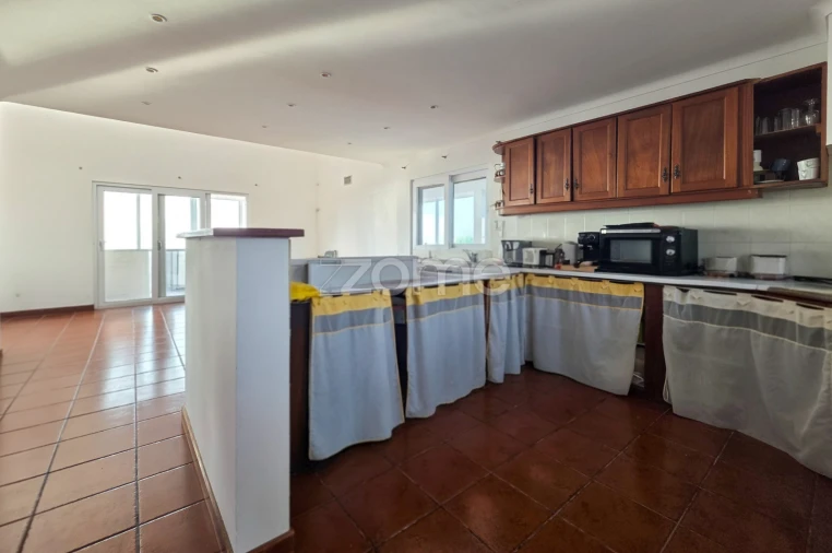 Moradia T5 para Venda em Mosteiros Foto 11