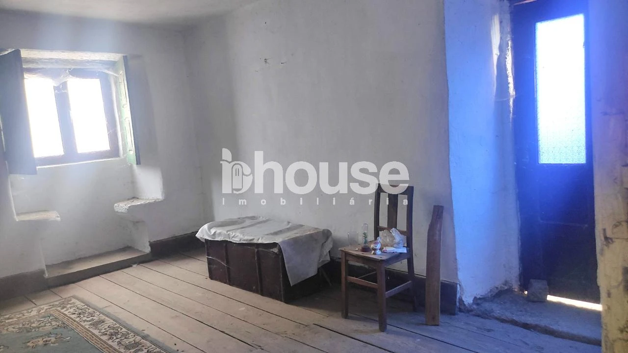 Moradia T2 para Venda em Valpaços e Sanfins Foto 1