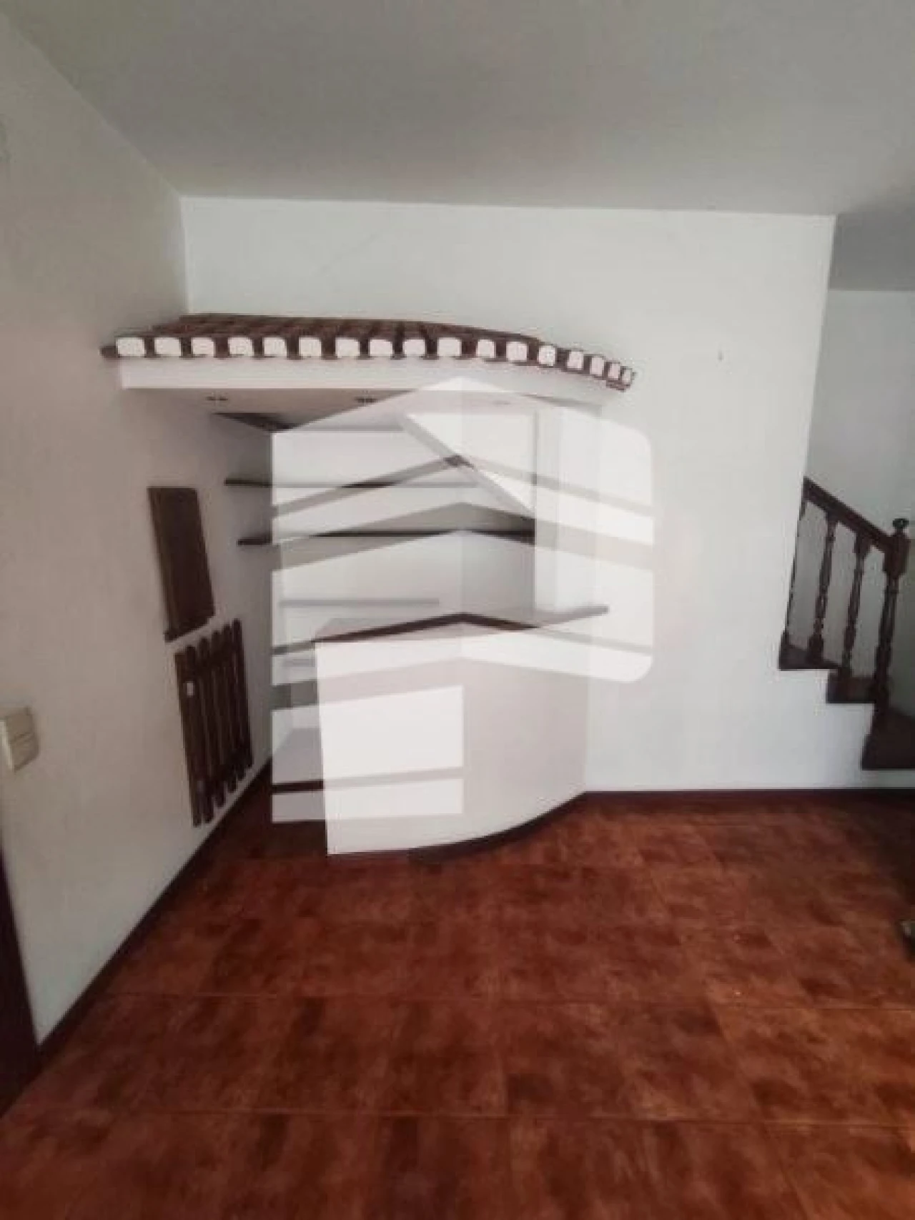 Moradia T6 para Venda em Estreito de Camara de Lobos Foto 10