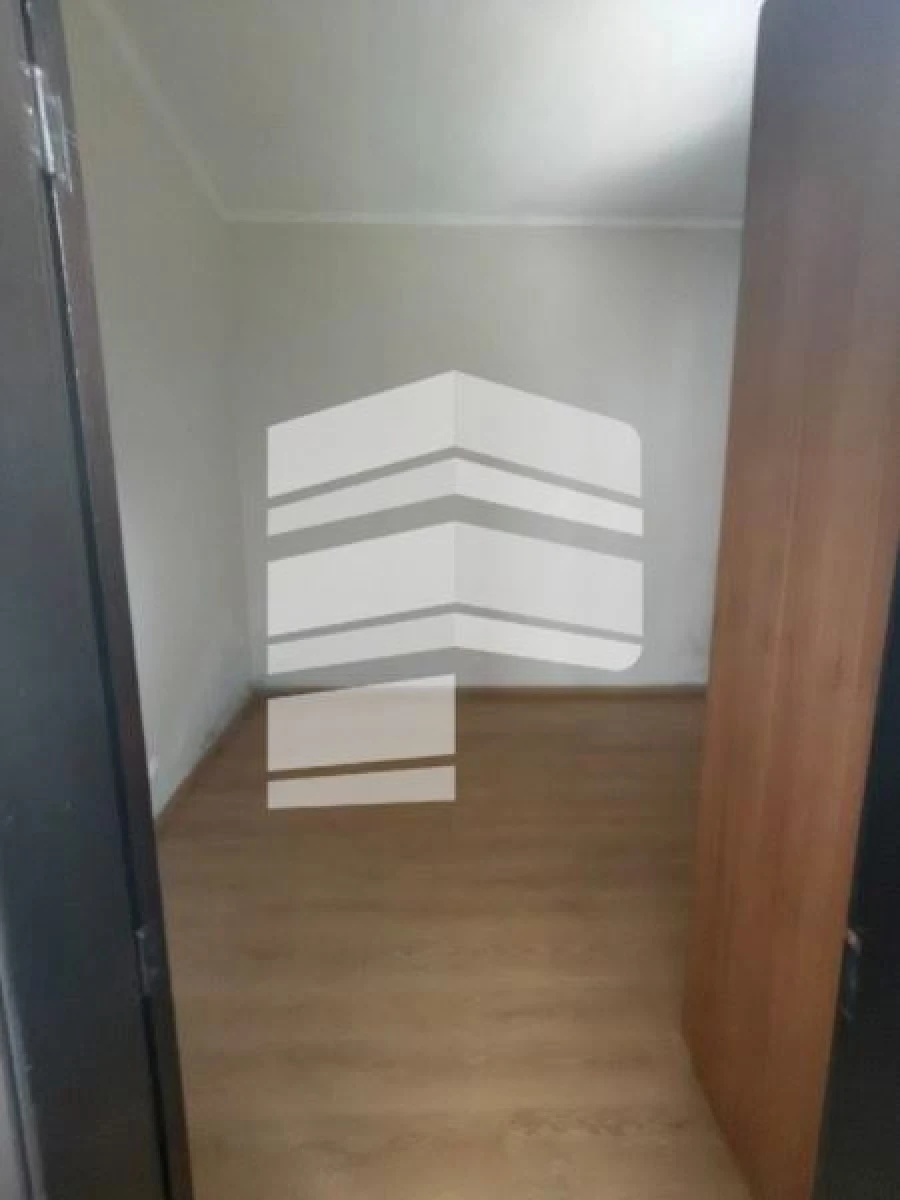 Moradia T6 para Venda em Estreito de Camara de Lobos Foto 16