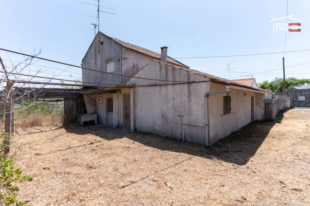 Moradia T3 para Venda em Nossa Senhora das Misericordias Foto 9