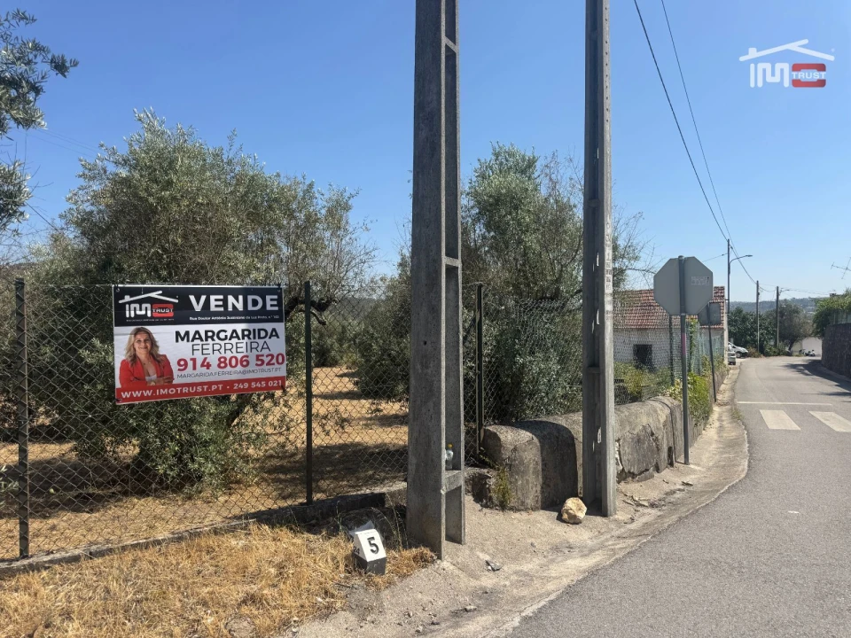 Moradia T3 para Venda em Nossa Senhora das Misericordias Foto 12